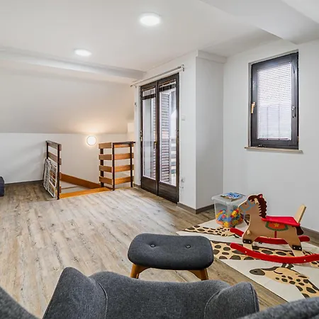 Διαμέρισμα Aurea House *